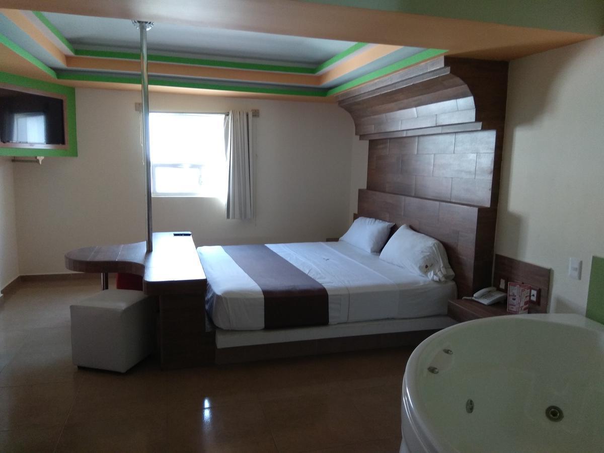 Hotel Rubi Manzanillo Eksteriør billede