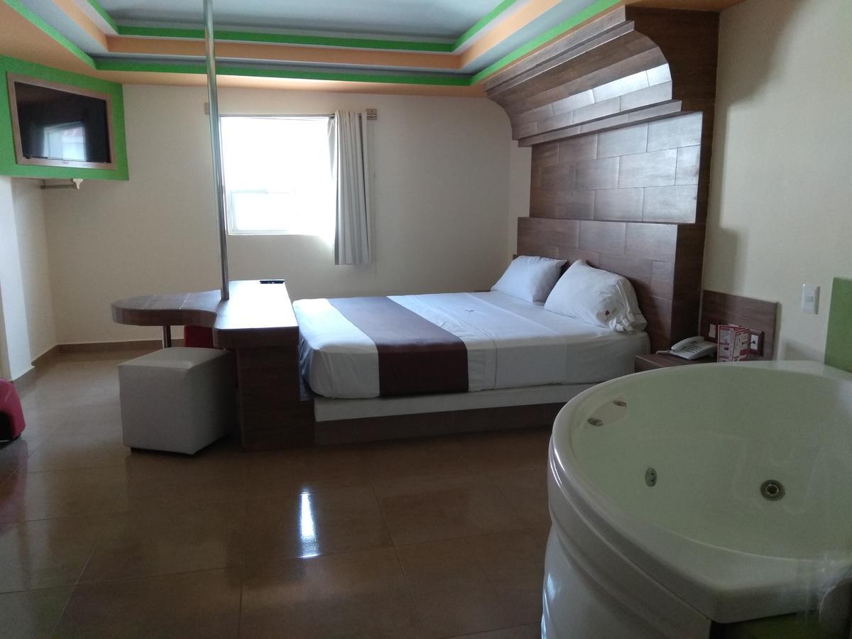Hotel Rubi Manzanillo Eksteriør billede
